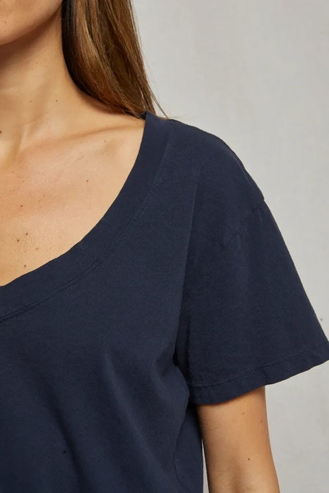 Perfect White Tee Hendrix Boxy V Neck Tee | Navy